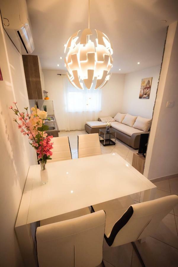 Apartments Nakic Sibenik Ngoại thất bức ảnh