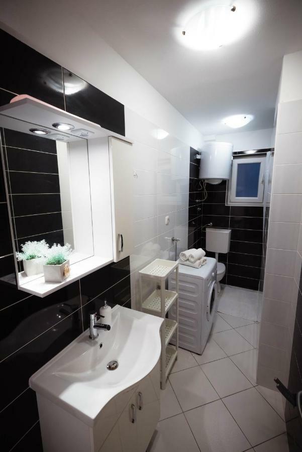 Apartments Nakic Sibenik Ngoại thất bức ảnh