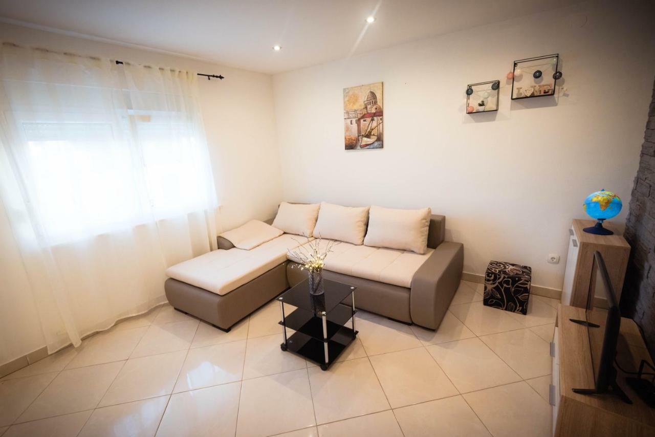 Apartments Nakic Sibenik Ngoại thất bức ảnh