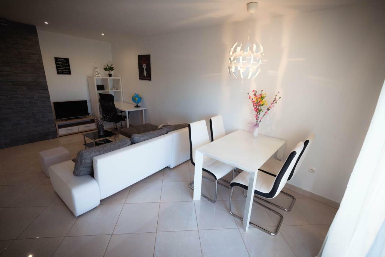 Apartments Nakic Sibenik Ngoại thất bức ảnh